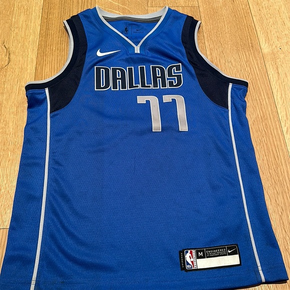 Dallas Mavericks Luka Doncic swingman jersey. Youth medium. - Picture 1 of 3